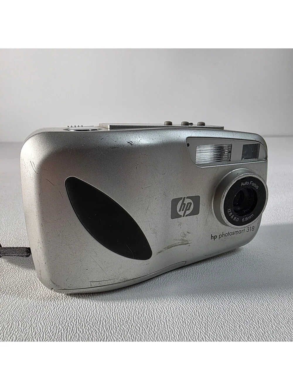 HP Photosmart 318 Silver LCD 2.3MP Digital Zoom Camera W/CF Card - Tested